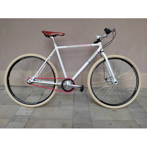 спортен велосипед DOMINATOR SPORT 28 цола диск SHIMANO NEXUS 3 спортен велосипед DOMINATOR SPORT 28 цола диск SHIMANO NEXUS 3